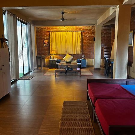 Satori Wellness Cottages I Yoga, Sauna, Ice Bath, Holistic Therapies & More 만드렘 외부 사진