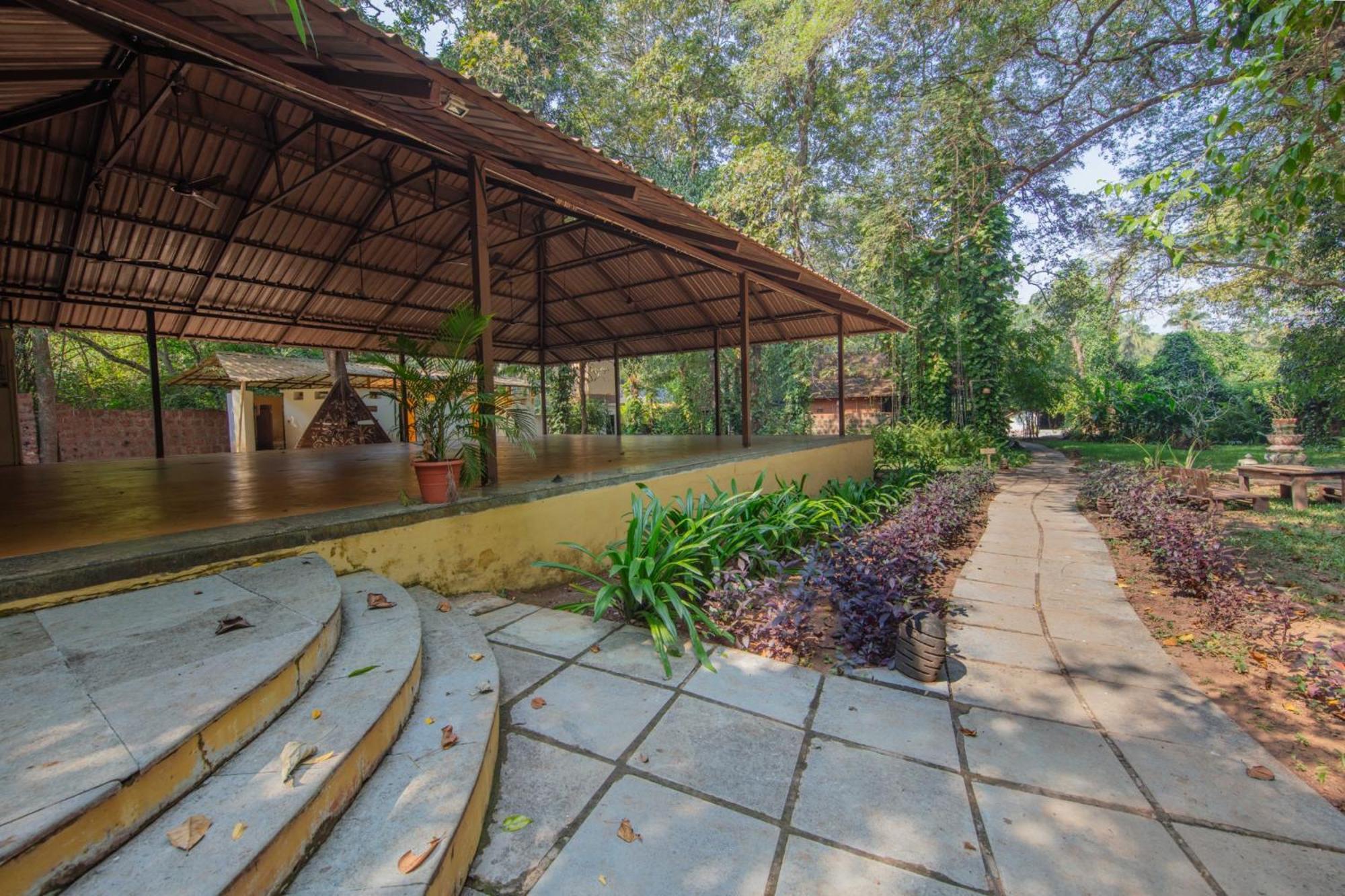 Satori Wellness Cottages I Yoga, Sauna, Ice Bath, Holistic Therapies & More 만드렘 외부 사진